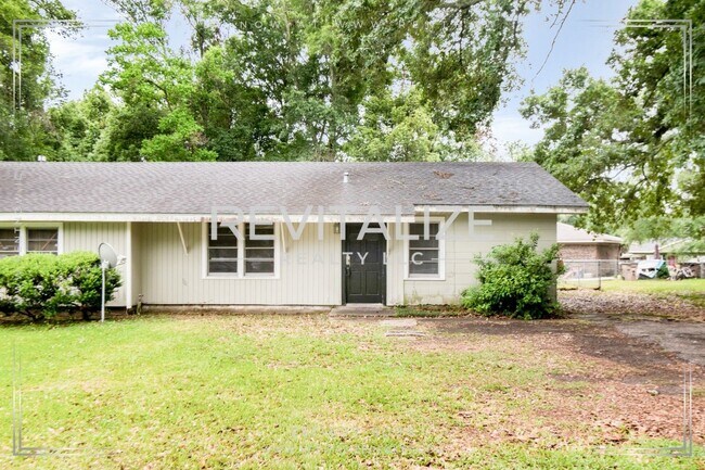 Building Photo - 1815 Ogburn Ave