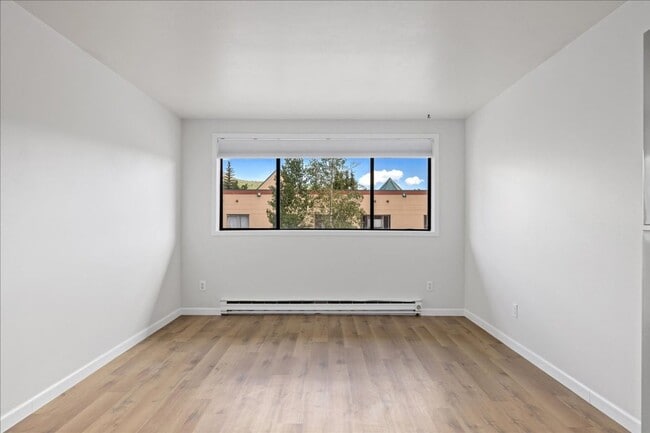 Building Photo - Long Term Rental- Cedar Lodge 218