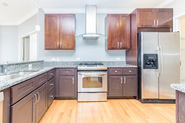 Building Photo - 4810 N Lavergne Ave
