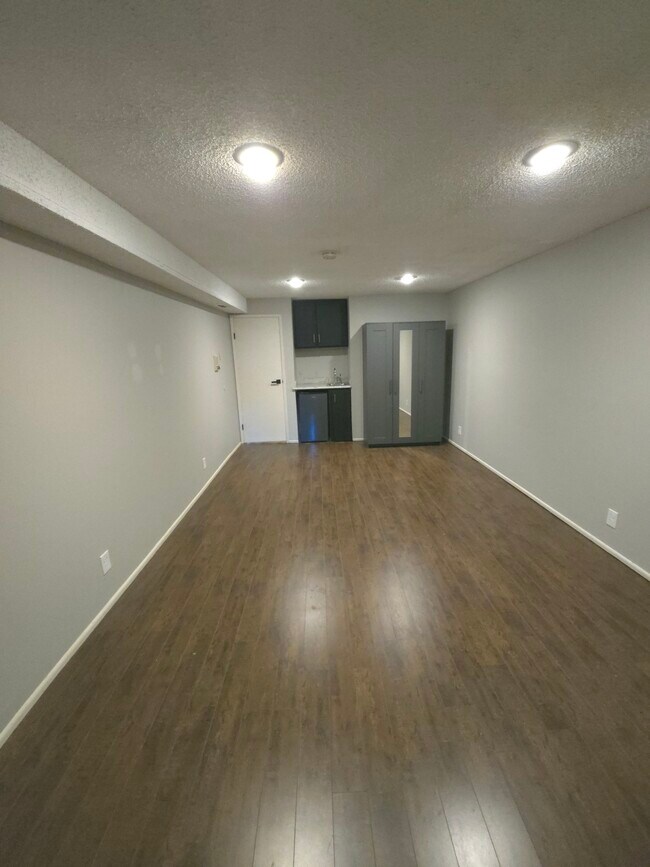 Building Photo - 17612 NE 30th Pl