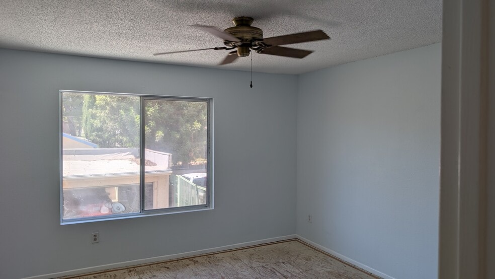 Master Bedroom - 10125 De Soto Ave