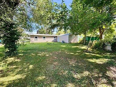 Building Photo - 2776 Medford St