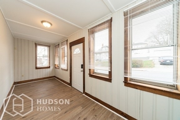 Building Photo - NOW AVAILABLE- 27 Ingleside Ave, Worcester...