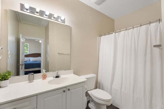 Building Photo - 7200 Almaden Way