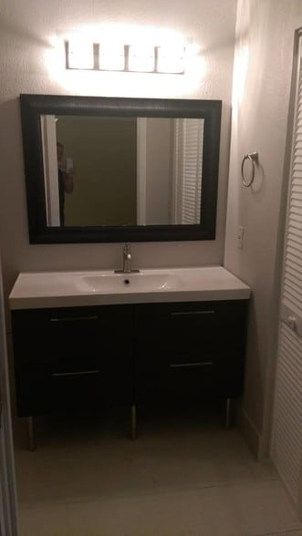 Master bathroom - 6641 SW 127th Path