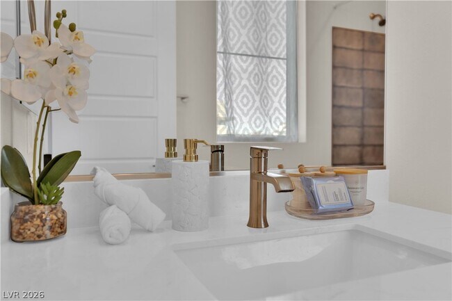 Building Photo - 10663 Stone Ledge Ave