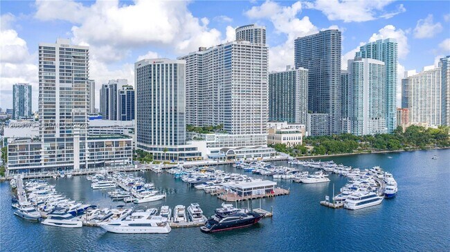 Building Photo - 1717 N Bayshore Dr