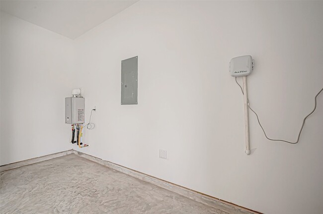 Building Photo - 7138 Glennwick Grv Ln