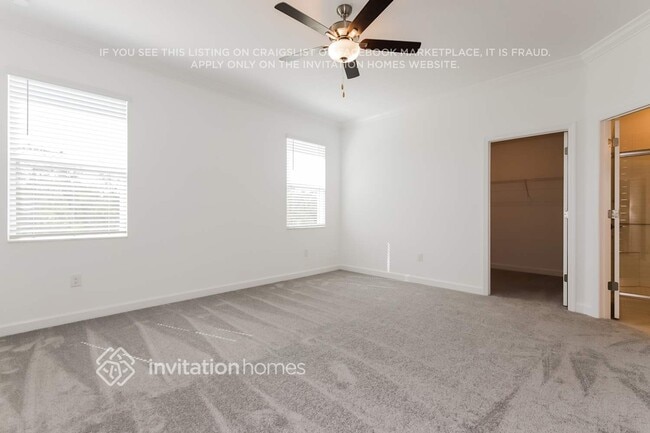 Building Photo - 14346 17th Ct E