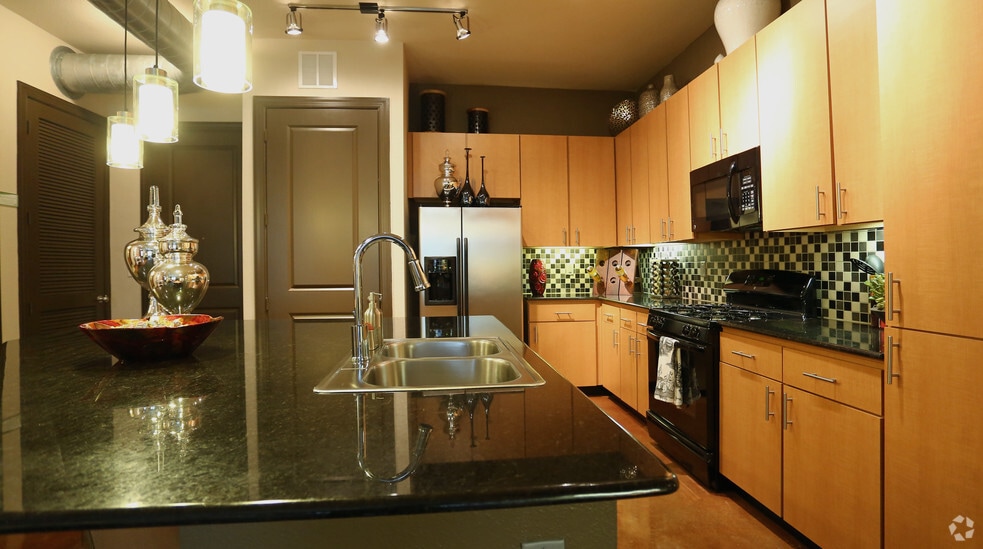 Building Photo - Millennium Waterway