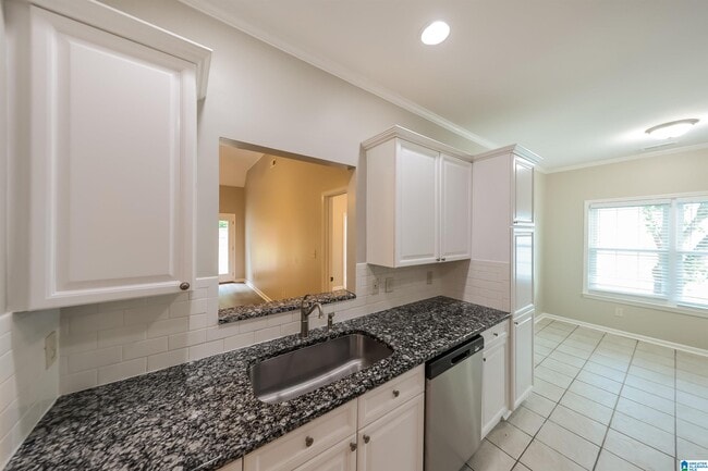 Building Photo - 317 Old Cahaba Trail