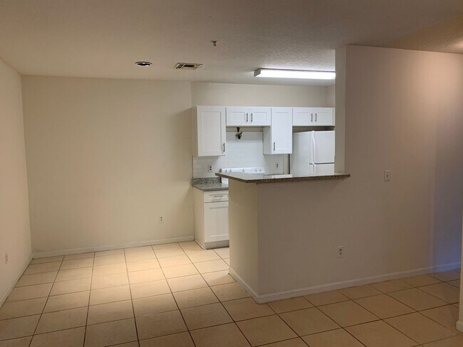 Building Photo - Coming Soon - Condo at Sunset Lake - 3 Bed...