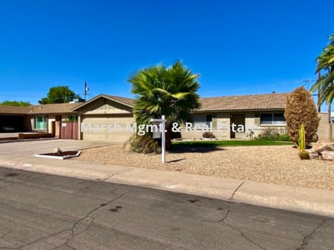 Primary Photo - Great Scottsdale home with lots of upgrade...