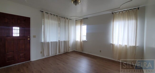Building Photo - Cozy 2 bedroom 2 Bath home in Guadalupe