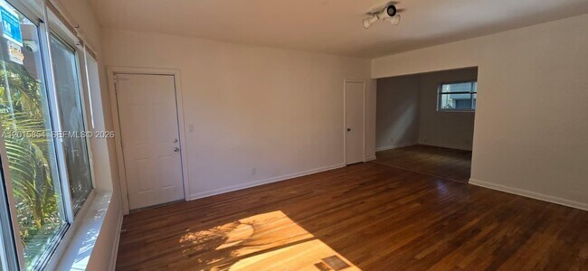 Building Photo - 615 82nd St