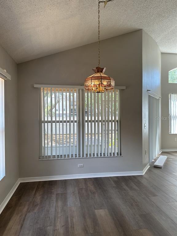 Building Photo - 8928 Southbay Dr