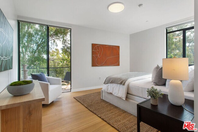 Building Photo - 11600 Dunstan Way