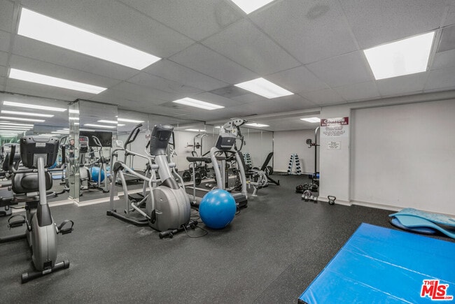 Building Photo - 801 Ocean Ave