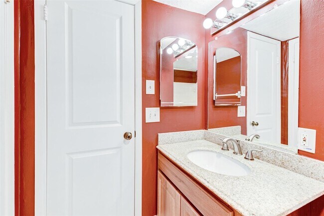 Building Photo - 3224 Timmons Ln