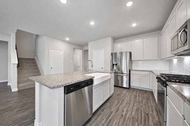 Building Photo - 331 Silver Carp Trl