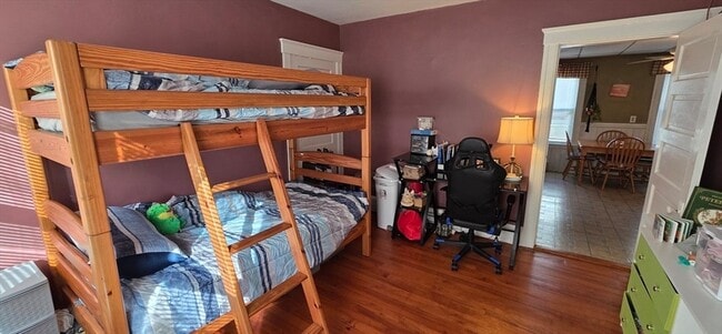 Building Photo - 72 Seymour St