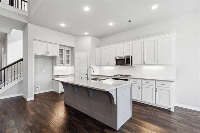 Building Photo - 1305 Swan Trl