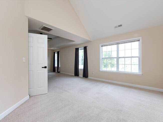 Building Photo - 10836 Clark Street