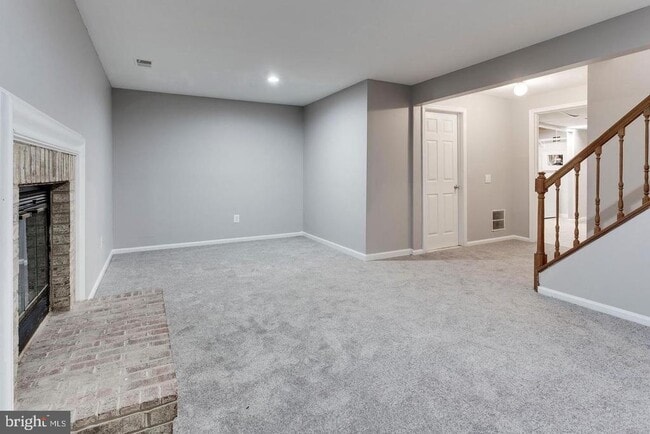 Building Photo - 304 Crescendo Way