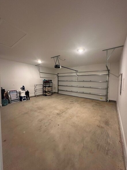 Building Photo - 7 Nest Ln