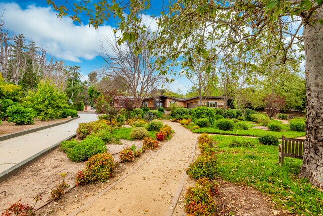Building Photo - 28051 Balkins Dr