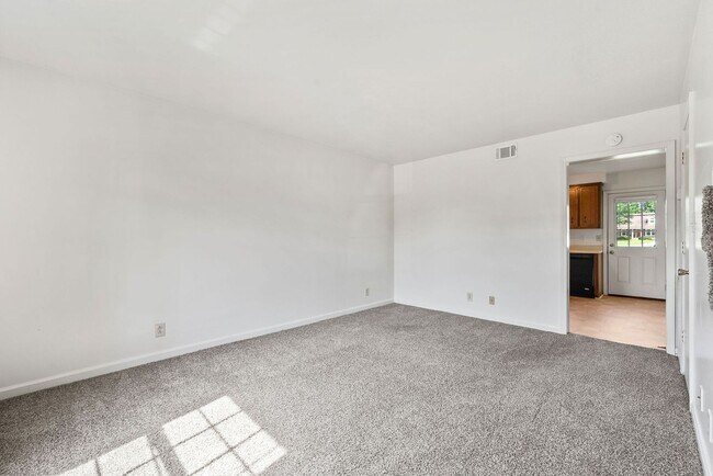 Building Photo - Northridge Drive-276