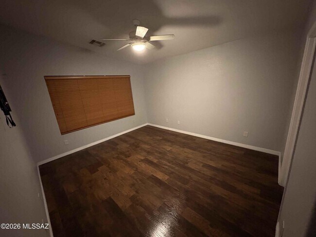Building Photo - 8885 N Majestic Mountain Dr
