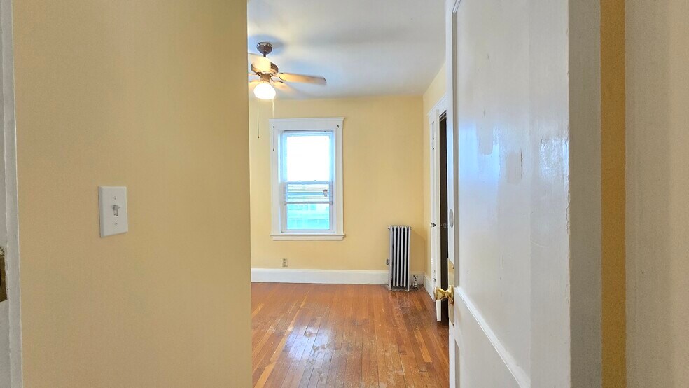 Bedroom - 59 Hooker St
