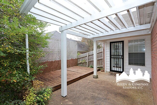 Building Photo - 2189 Rocky Stream Dr