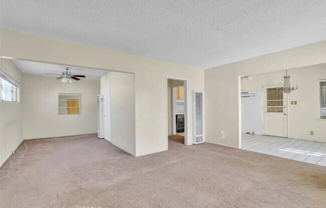 Building Photo - 1105 W 156th St