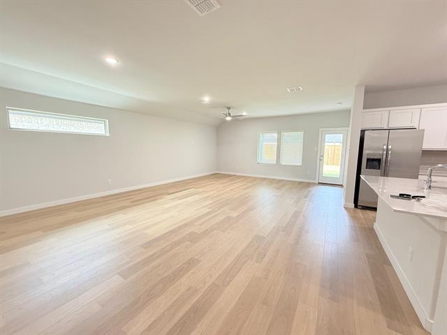 Building Photo - 1000 Rosemary Hl Dr