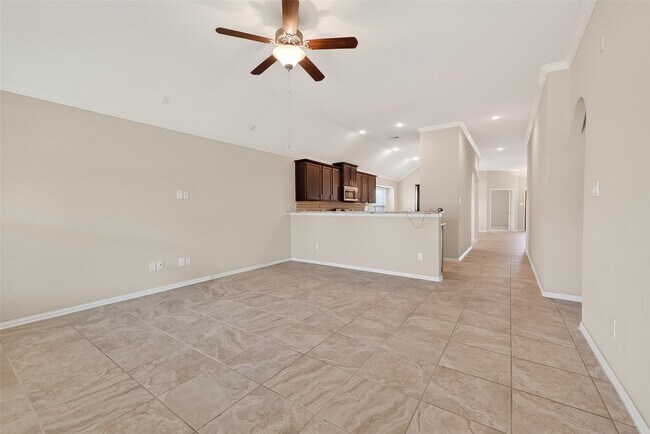 Building Photo - 18139 Swallow Spgs Wy