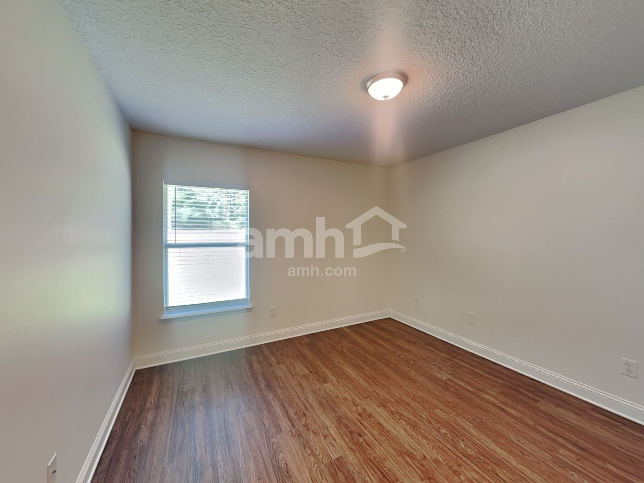 Building Photo - 502 Chinkapin Ct