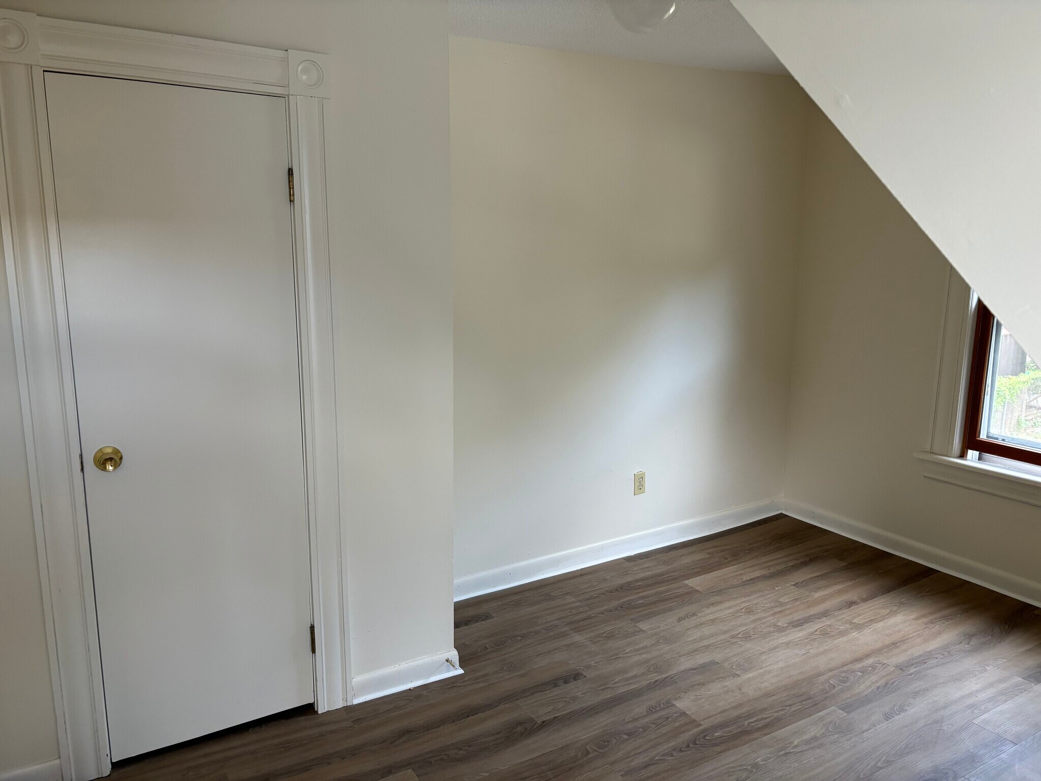 Building Photo - 1310 Stanley St