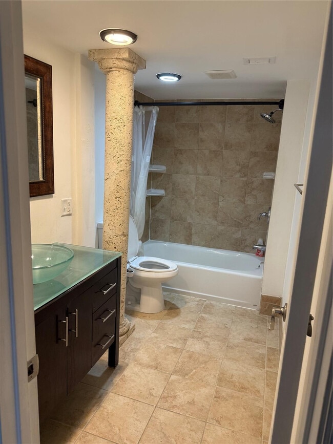 Building Photo - 1254 S Military Trail