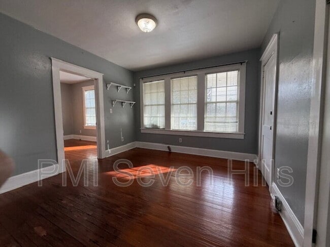 Building Photo - 1350 N Gadsden St