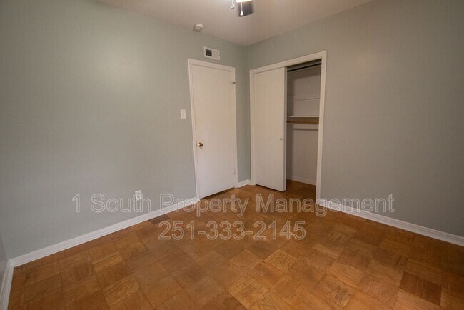 Building Photo - 4361 Montclair Cir E