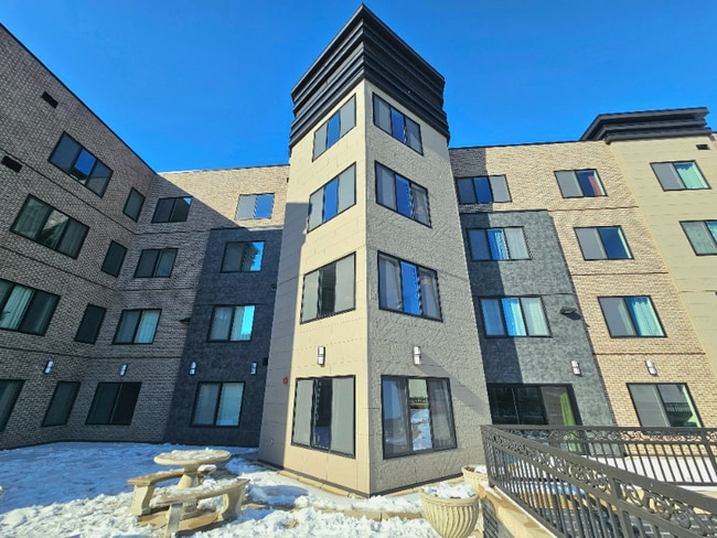 Building Photo - 115 Bruen St