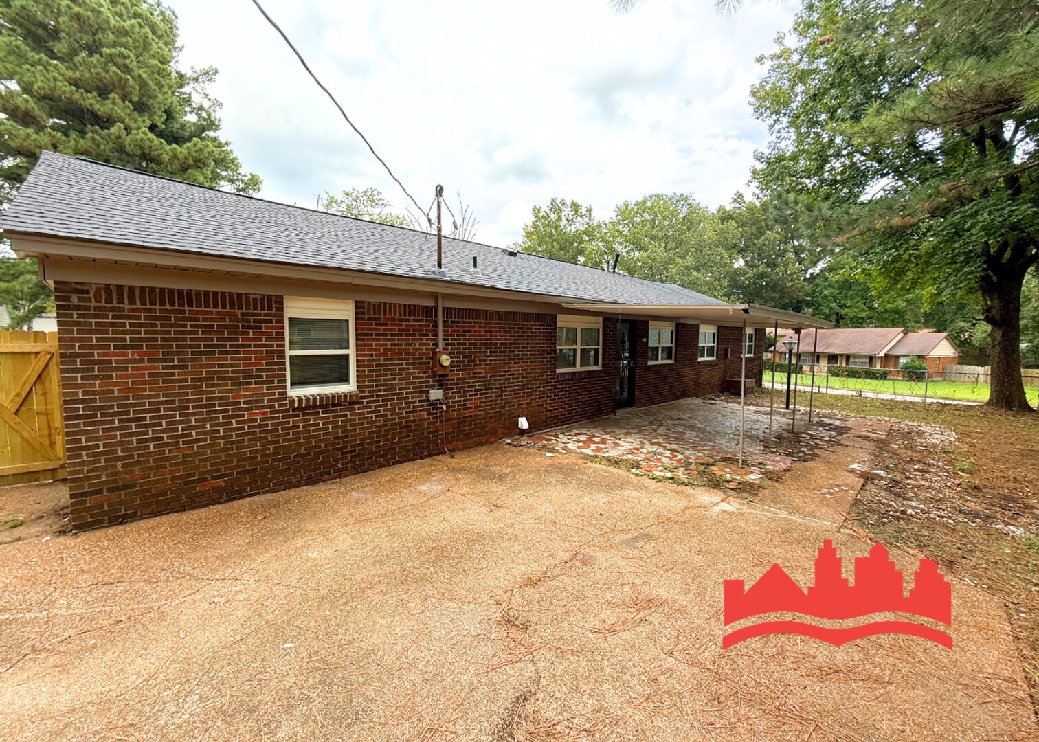 Building Photo - 5313 Longacre Ave