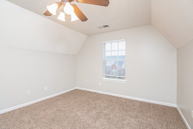 Building Photo - 5481 Evening Mist Dr