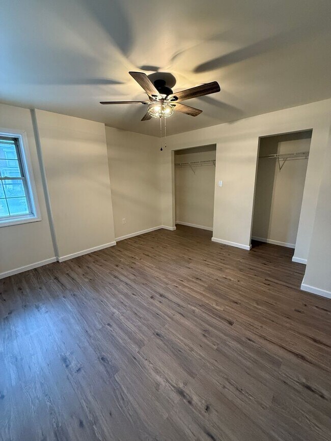 Building Photo - Renovated Apartments on Main Street in Myersville