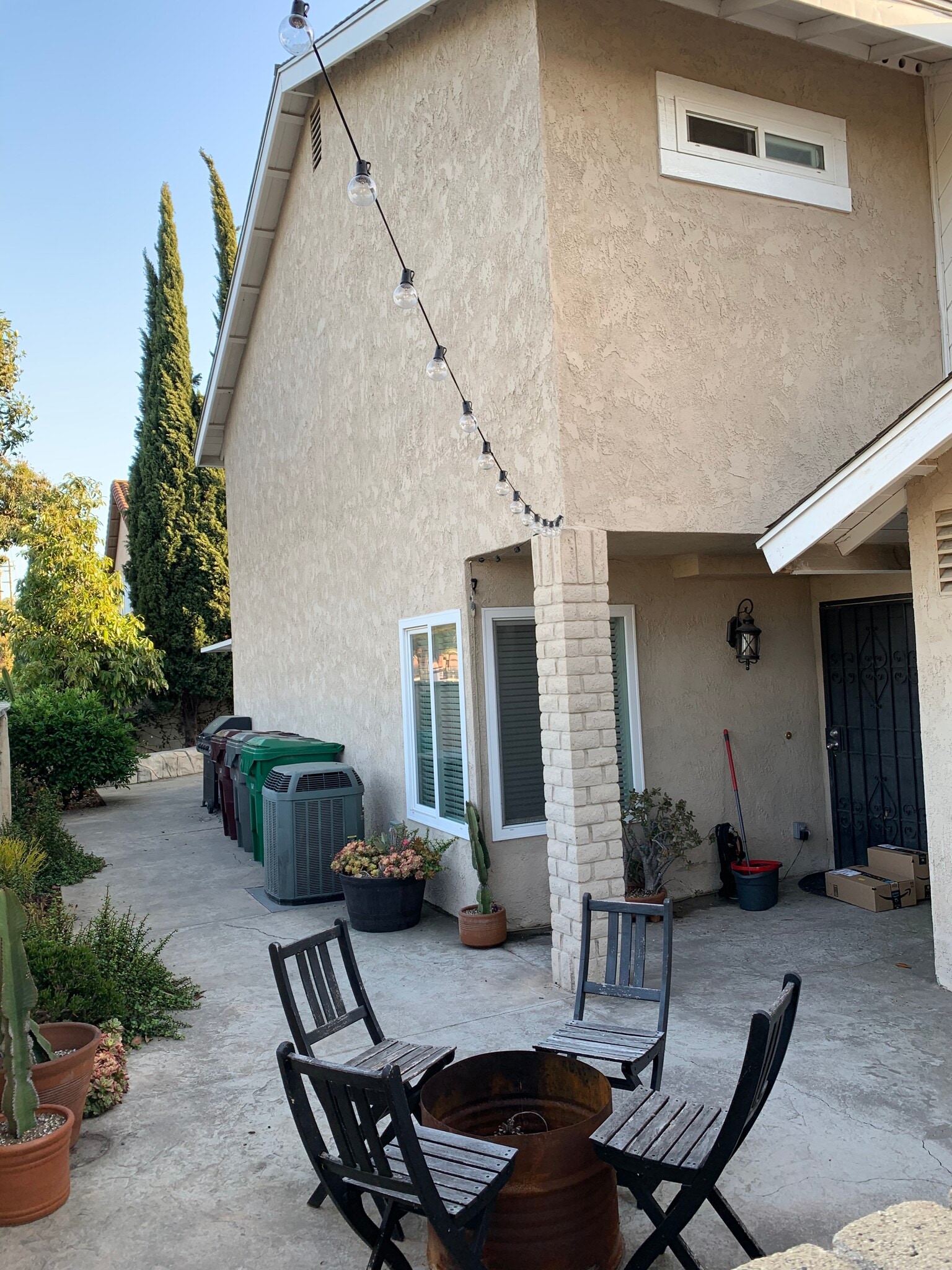 Building Photo - 2602 W Columbine Ave