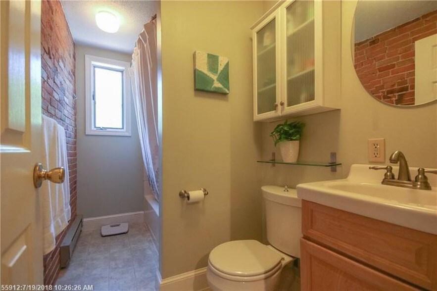 Building Photo - 287 Spring St