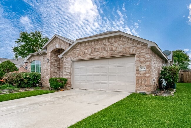 Building Photo - 21203 Branchport Dr