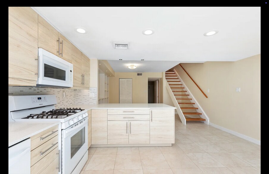 Building Photo - 11466 SW 109th Rd